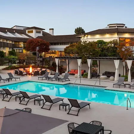 Hilton Garden Inn Monterey-2